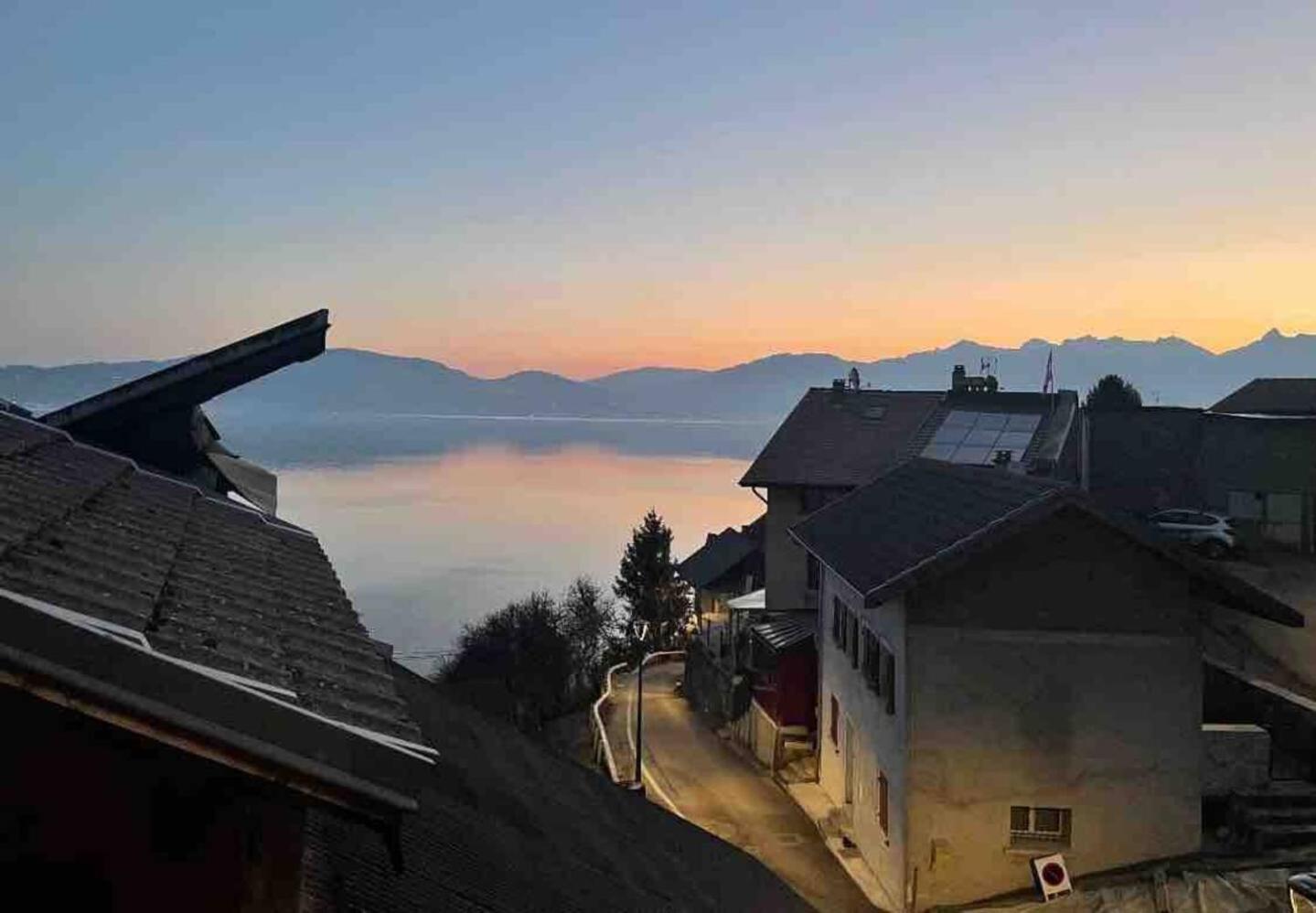 Chez Malou & Hugo Vue Lac Proche Suisse & Stations ! Saint-Gingolph Exteriér fotografie